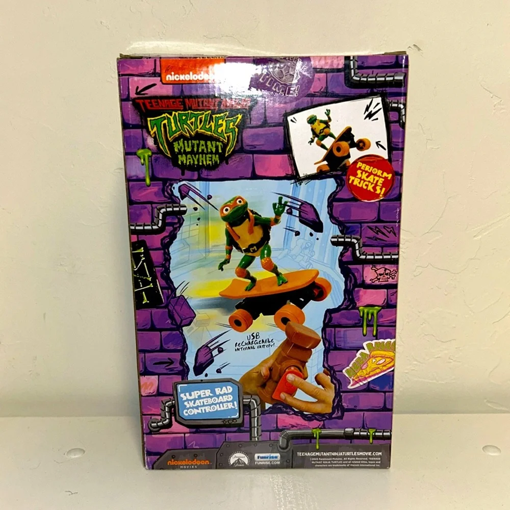 Teenage Mutant Ninja Turtles Mutant Mayhem Michelangelo Half Pipe RC Vehicle